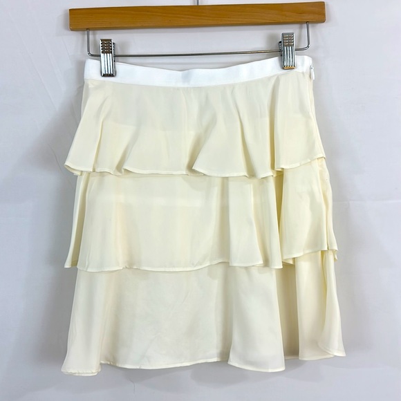Rebecca Minkoff Cream Silk Tiered Mini Skirt Ribbon Waist Size 4 - Picture 2 of 7